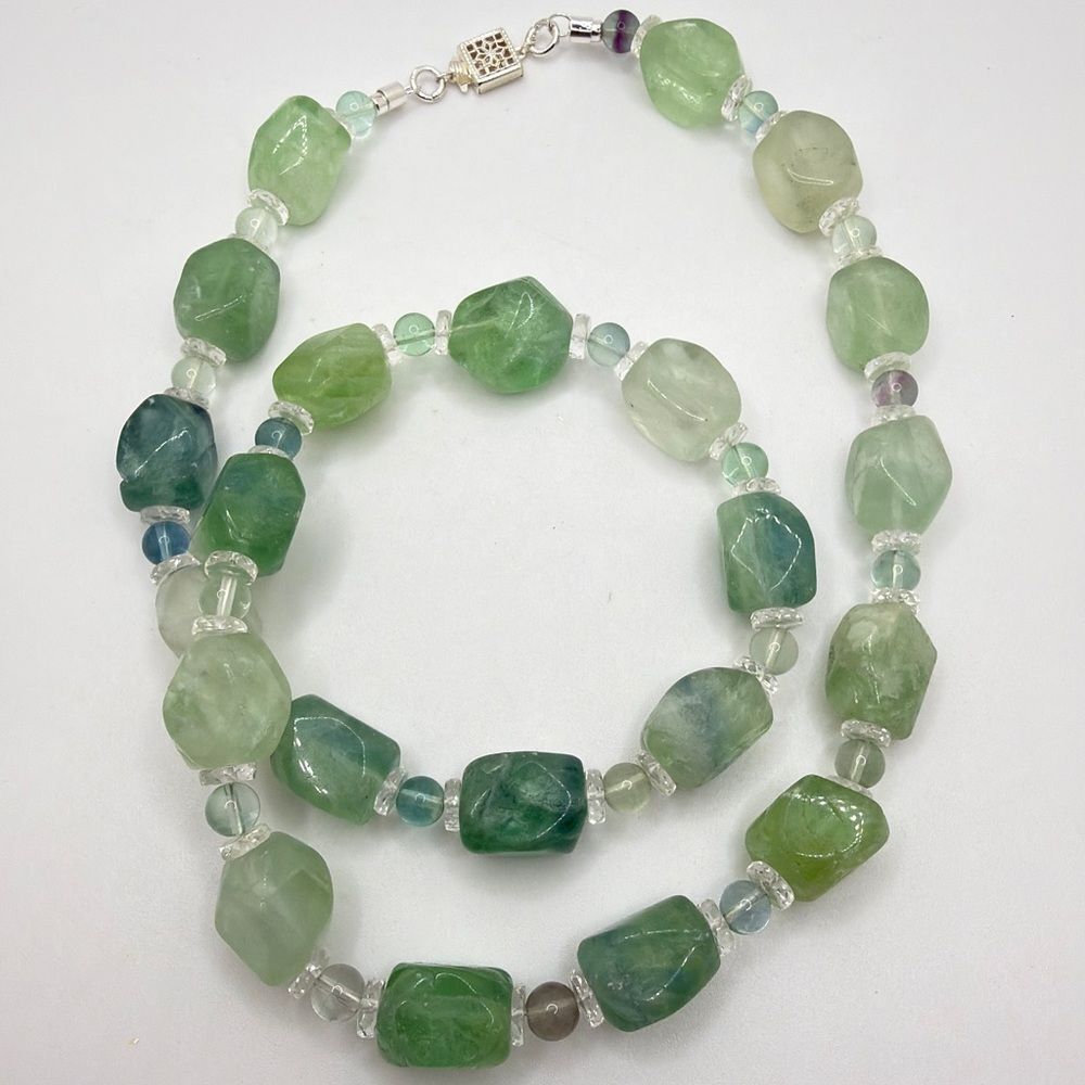 23" of Faceted & rounded fluorite beads w/ accent rondelle quartz, 925 necklace!